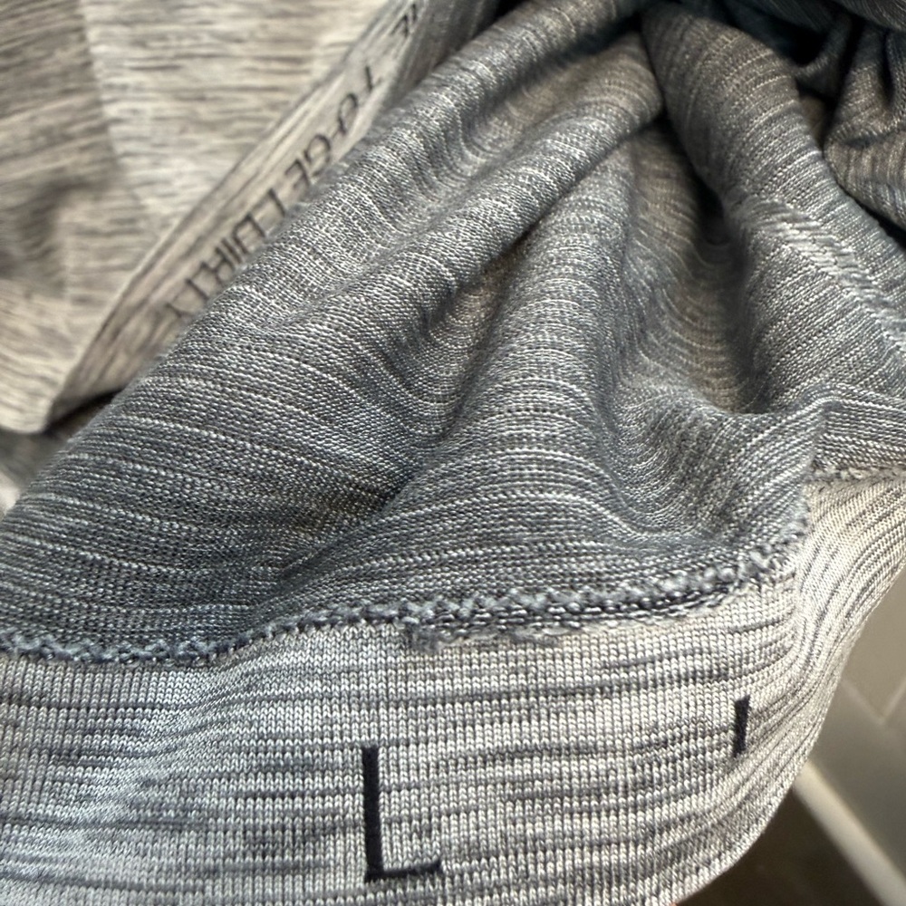 Lululemon Metal Vent Tech Heathered Grey Hoodie - Picture 3 of 4